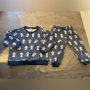 Monica + Andy 2T 2 piece Disney Olaf sweatset